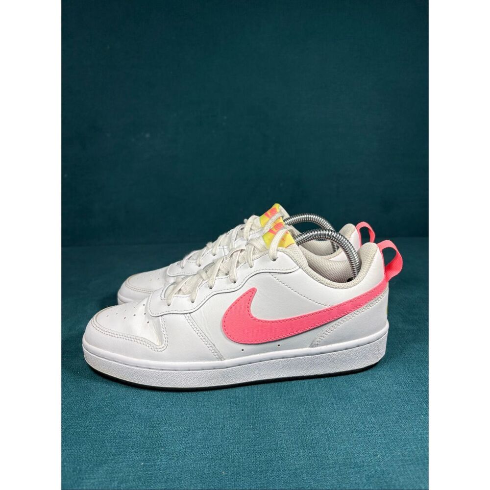 Nike Court Borough Low 2 White Pink Sneakers Youth 7Y / Women’s 8.5 BQ5448-108